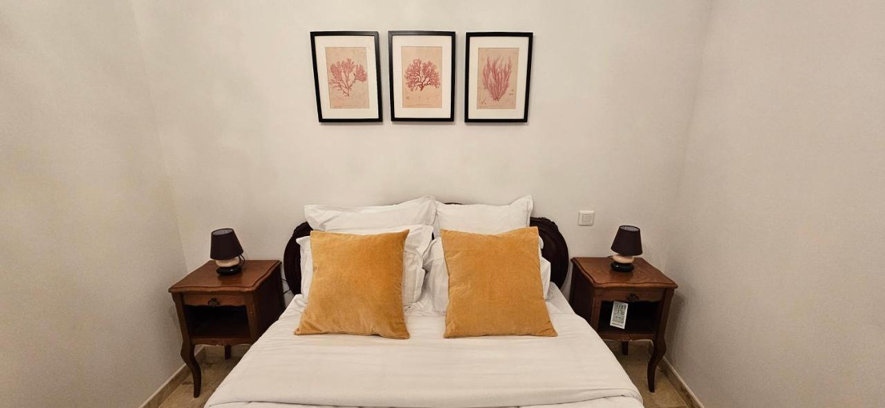 Bel & Ancien Appartement T3 Renove Dans Sartene ภายนอก รูปภาพ